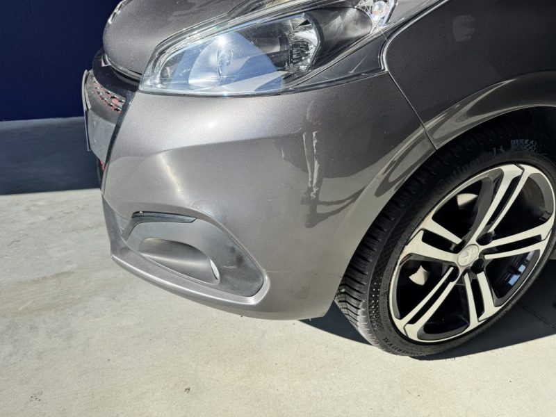 PEUGEOT 208 1.2 110ch GT-LINE EAT6 / KIT DISTRI NEUF