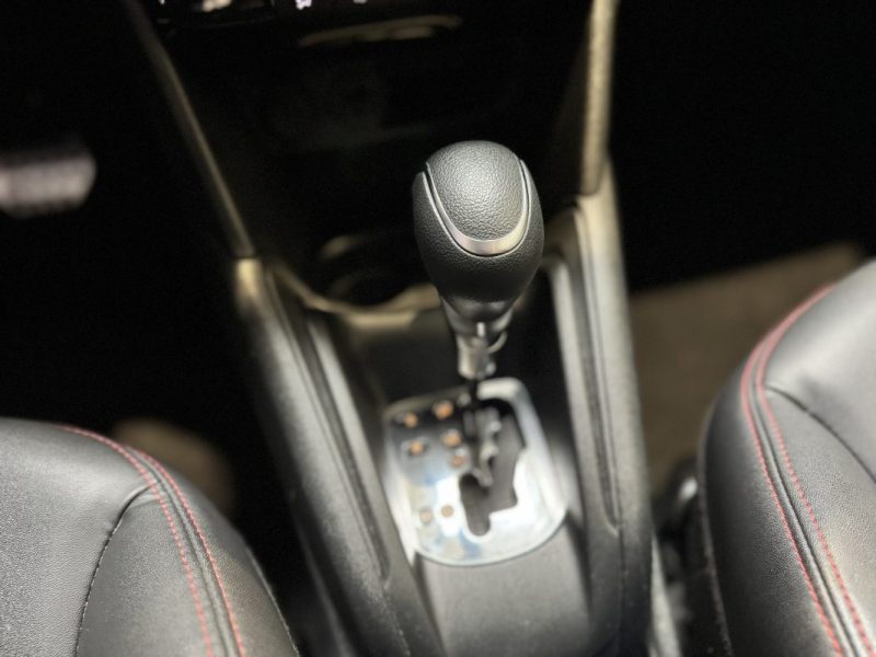 PEUGEOT 208 1.2 110ch GT-LINE EAT6 / KIT DISTRI NEUF