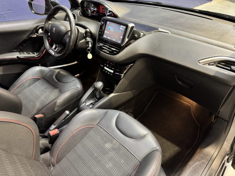PEUGEOT 208 1.2 110ch GT-LINE EAT6 / KIT DISTRI NEUF