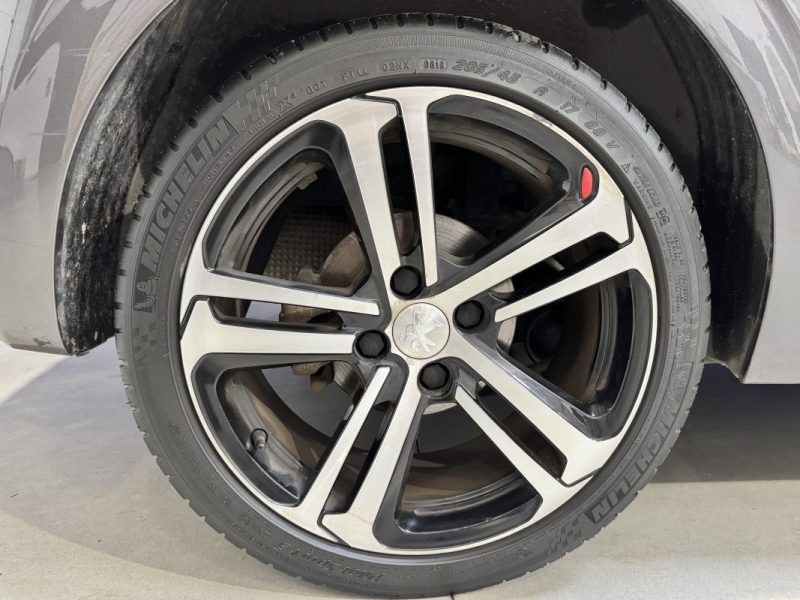 PEUGEOT 208 1.2 110ch GT-LINE EAT6 / KIT DISTRI NEUF