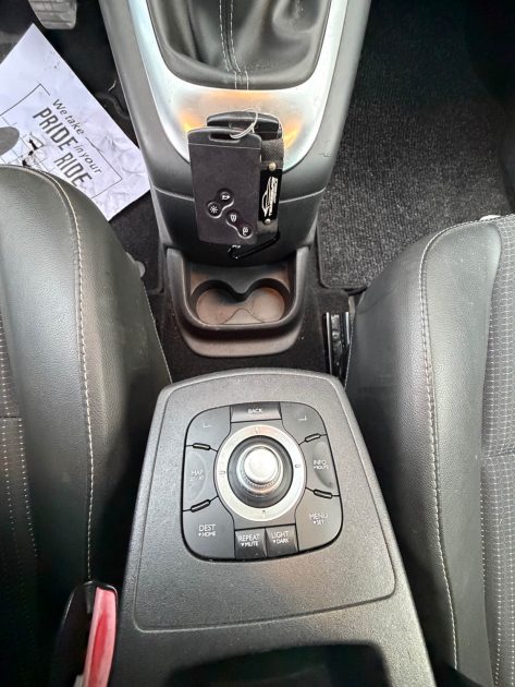 RENAULT SCENIC 1.2 TCe 115 Energy Zen - Toit ouvrant 