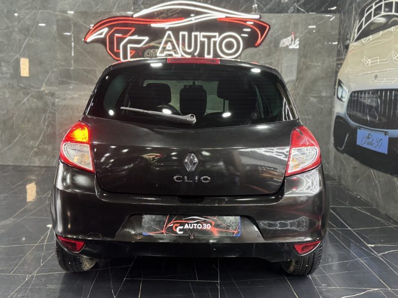 RENAULT CLIO III CLIO EXPRESSION 1.5DCI 85 2010