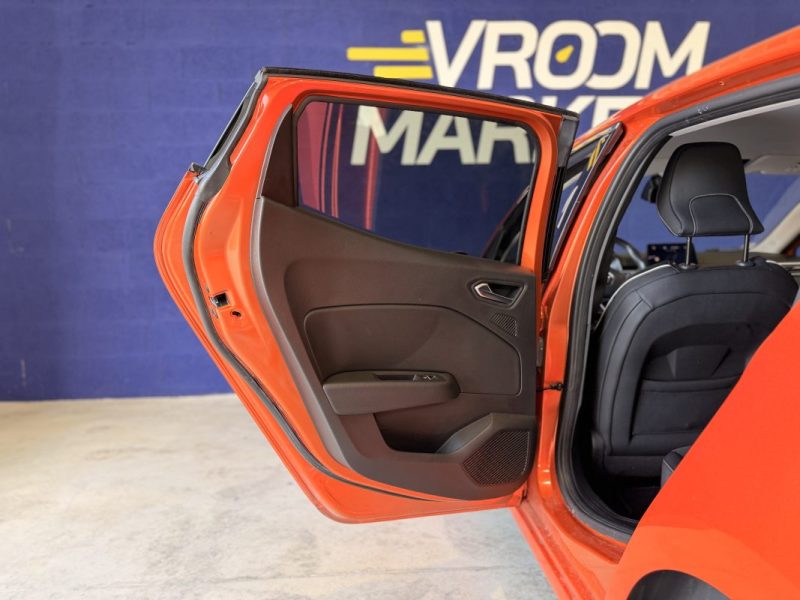 RENAULT CLIO V INTENS - 1.3 L TCE - 130 ch - 2 EME MAIN - AUTOMATIQUE - Apple Carplay 