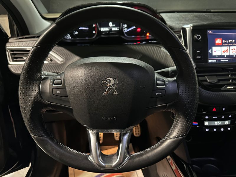 PEUGEOT 2008 1.5 BLUEHDI 100 CROSSWAY TOIT PANORAMIQUE