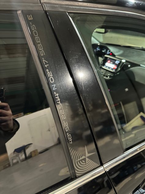 PEUGEOT 2008 1.5 BLUEHDI 100 CROSSWAY TOIT PANORAMIQUE