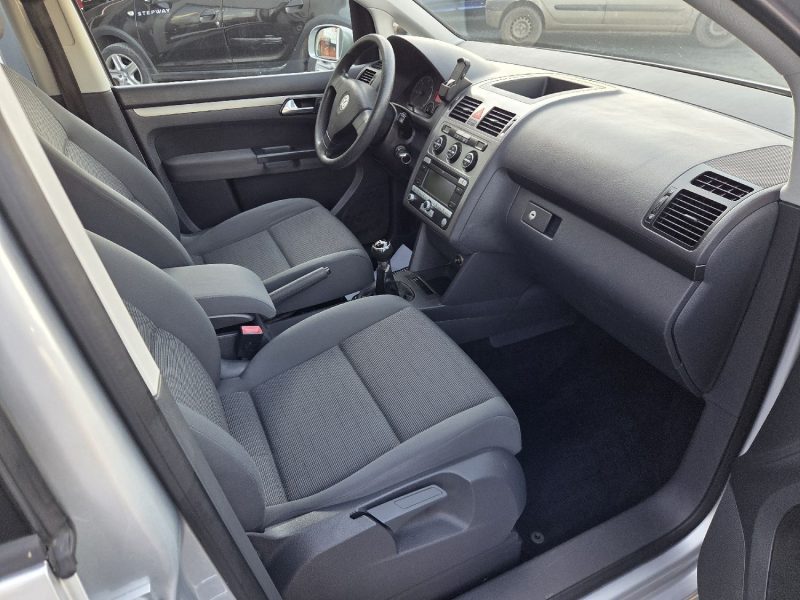 VOLKSWAGEN TOURAN TDI 105 CONFORT 2007 220000 km 
