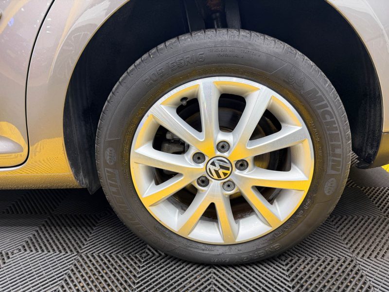 VOLKSWAGEN TOURAN 1.9 TDI 105 FREESTYLE 2010