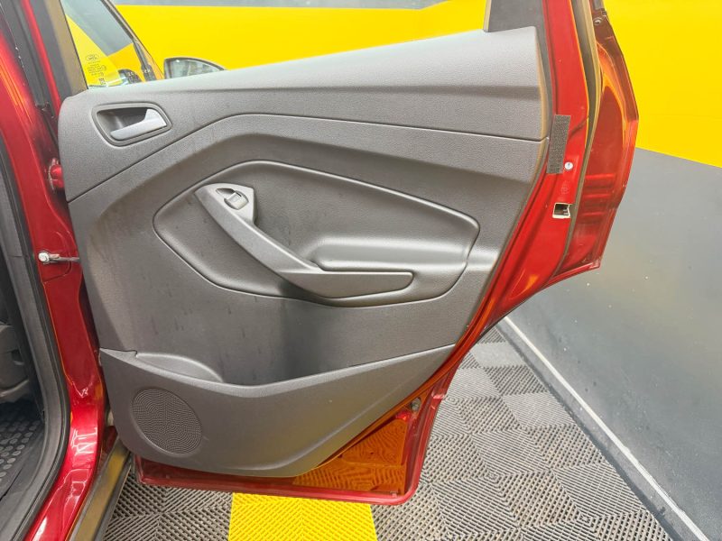 FORD KUGA 1.5 ECOBOOST 120CH STOP&START TITANIUM  