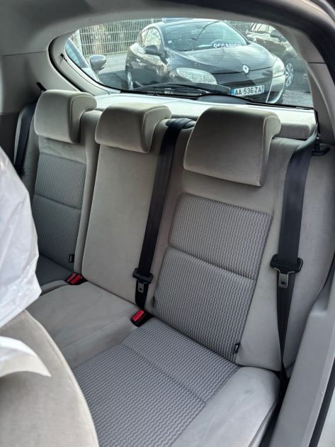 PEUGEOT 207 1.4E 16V EXECUTIVE 35 000 KLM GARANTIE 6 MOIS 