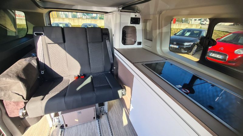FORD TOURNEO BURSTNER - L1H1 2.0 EcoBlue 130ch diesel