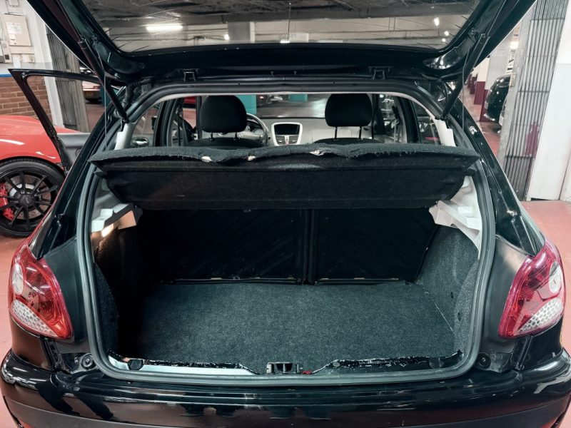 PEUGEOT 206+ 1.4 HDI 70ch 1ère Main 