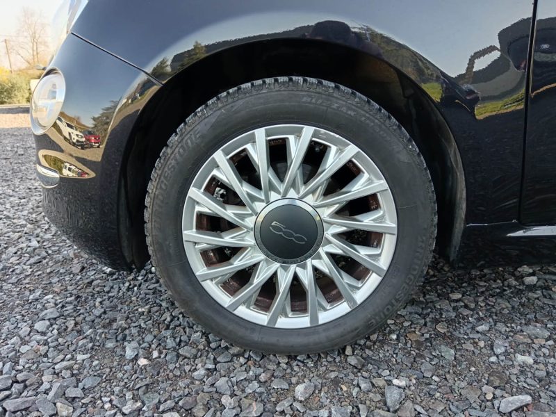 Fiat 500 1.2 i 69 CV Lounge Toit pano / Distribution neuve / Suivi complet