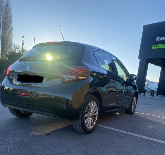 PEUGEOT 208 1.2  110CH E6.C GT LINE S&S EAT6 5P 2019