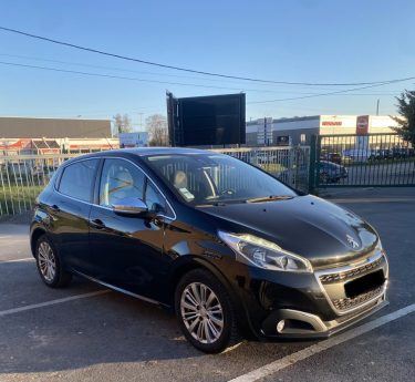 PEUGEOT 208 1.2  110CH E6.C GT LINE S&S EAT6 5P 2019