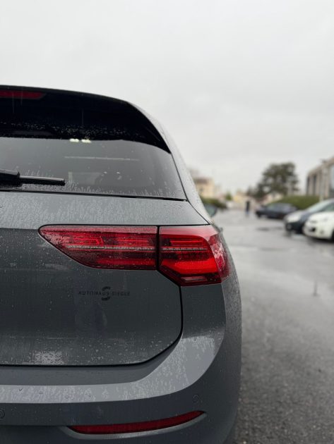 VOLKSWAGEN  GOLF  2021