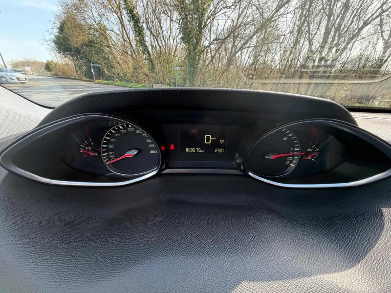 PEUGEOT 308 1.6 HDI 120 FINITION FELINE 