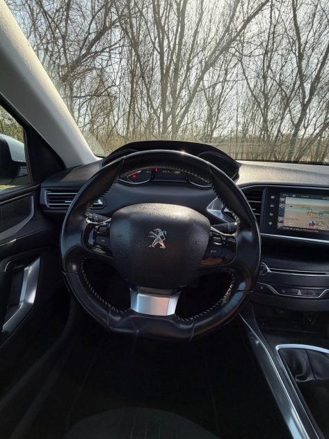 PEUGEOT 308 1.6 HDI 120 FINITION FELINE 