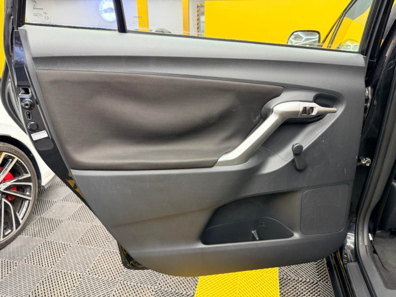 TOYOTA VERSO 126 D-4D BUSINESS