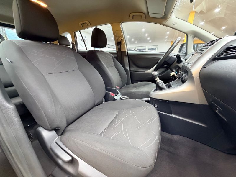 TOYOTA VERSO 126 D-4D BUSINESS