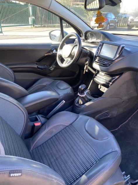 PEUGEOT 208 1.2 VTI 82 CV 2013
