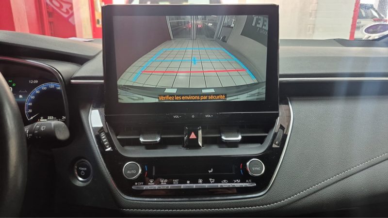 TOYOTA COROLLA TOURING SPORTS 140cv DYNAMIC BUSINESS/1 ERE MAIN/TVA RECUPERABLE