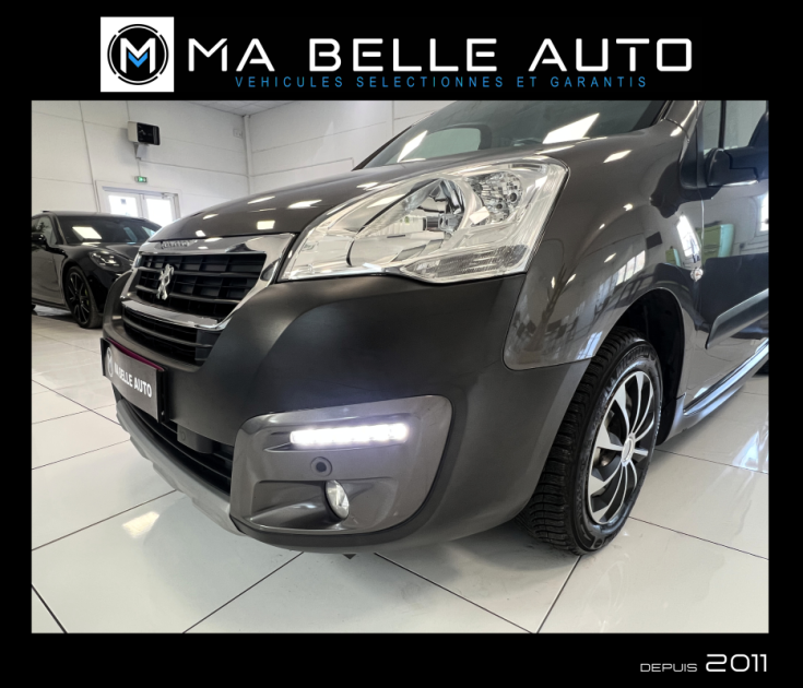 Peugeot Partner 1.6 BlueHDI 100 Outdoor / 1ère main carnet / GPS CAMERA ATTELAGE / 175 euro  mensuel
