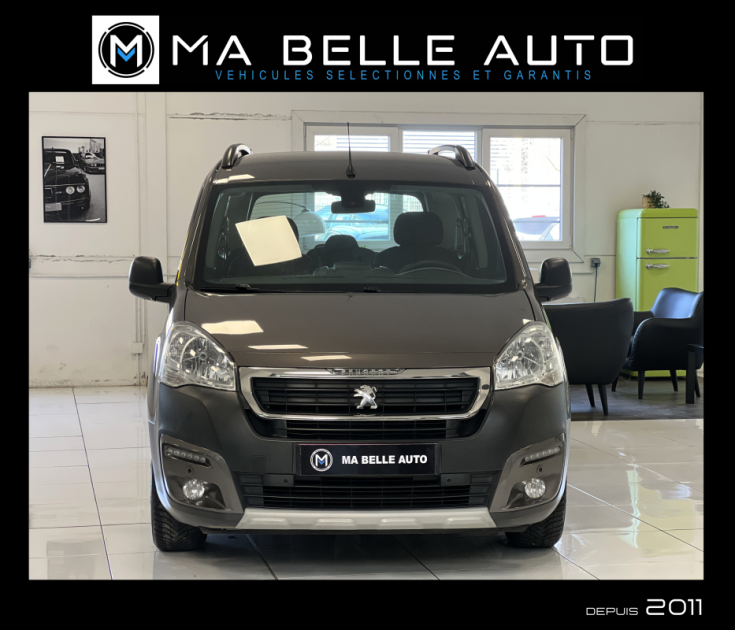 Peugeot Partner 1.6 BlueHDI 100 Outdoor / 1ère main carnet / GPS CAMERA ATTELAGE / 175 euro  mensuel