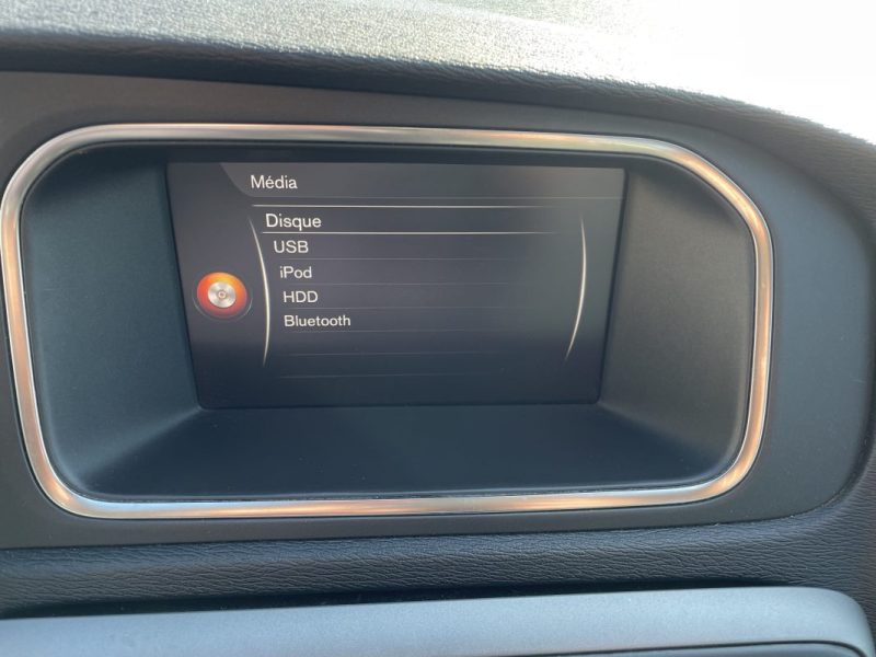 VOLVO V40 D2   2.0 L  120CH   GARANTIE 3/12 MOIS 2018