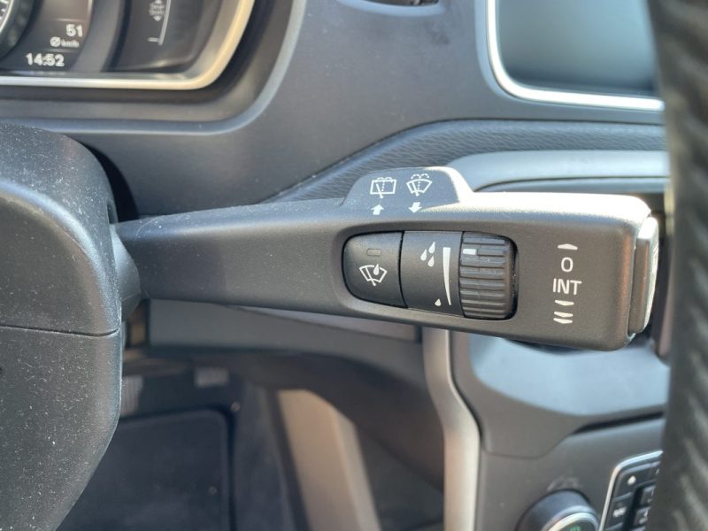 VOLVO V40 D2   2.0 L  120CH   GARANTIE 3/12 MOIS 2018