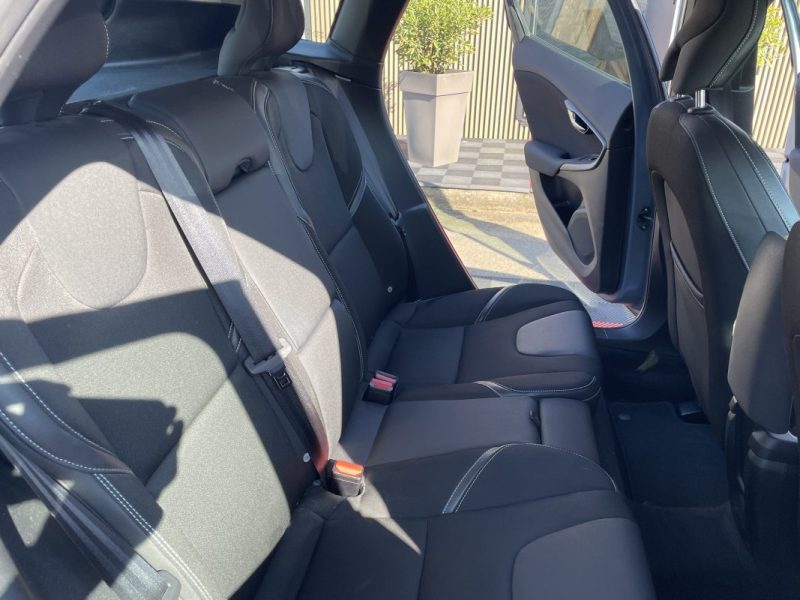 VOLVO V40 D2   2.0 L  120CH   GARANTIE 3/12 MOIS 2018