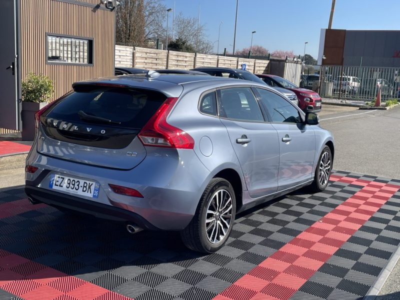 VOLVO V40 D2   2.0 L  120CH   GARANTIE 3/12 MOIS 2018
