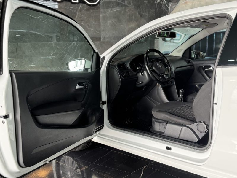 VOLKSWAGEN POLO SOCIETE 1.4 TDI 75 TRENDLINE 2015 TTC