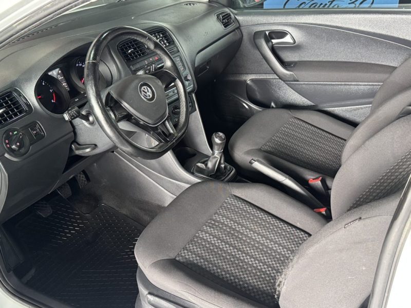 VOLKSWAGEN POLO SOCIETE 1.4 TDI 75 TRENDLINE 2015 TTC
