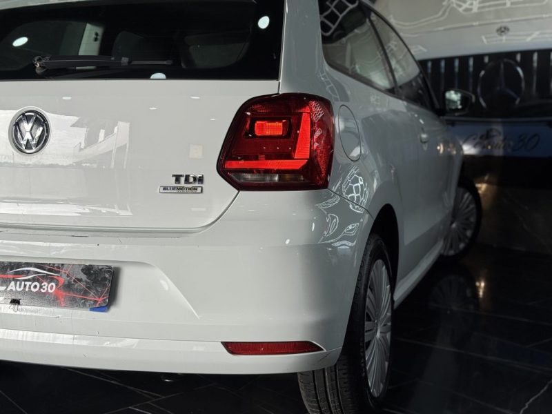 VOLKSWAGEN POLO SOCIETE 1.4 TDI 75 TRENDLINE 2015 TTC