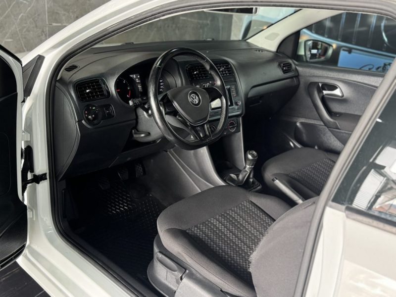 VOLKSWAGEN POLO SOCIETE 1.4 TDI 75 TRENDLINE 2015 TTC