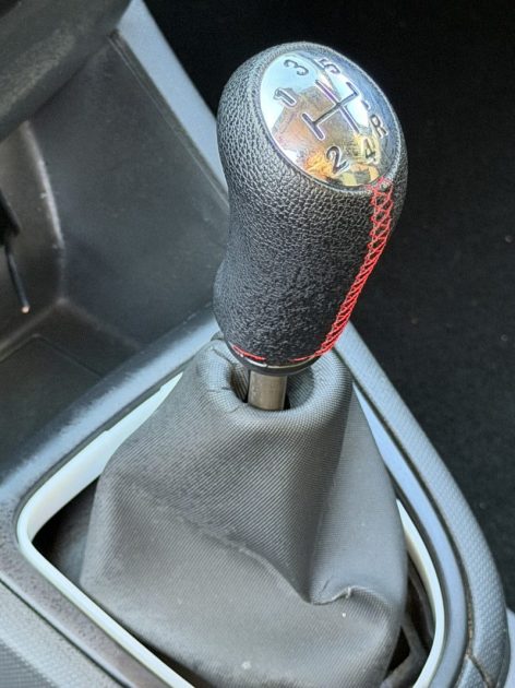 RENAULT CLIO 0.9 DYNAMIQUE 2013 - 90 CH - 80 030Kms - Distrib ok - Parfait Etat - Suivit RENAULT