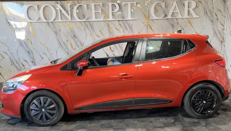 RENAULT CLIO 0.9 DYNAMIQUE 2013 - 90 CH - 80 030Kms - Distrib ok - Parfait Etat - Suivit RENAULT
