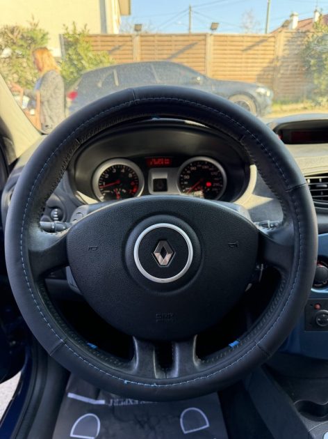 RENAULT CLIO 1.2 EXTREME 2009 -75CH - 71 263Kms - Distrib ok - Parfait Etat - Suivit RENAULT