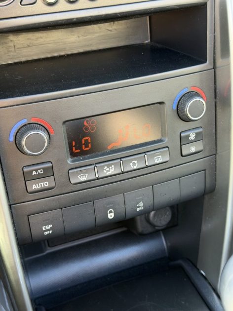 PEUGEOT 207 CAB  1.6 THP ROLAND GARROS 2011 -  85 102Kms - Distrib ok - Suivit PEUGEOT