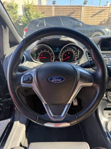 FORD FIESTA 1.6 ECOBOOST ST 2014 - 70 109Kms - Distrib ok - Parfait Etat - Suivit FORD