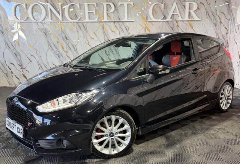 FORD FIESTA 1.6 ECOBOOST ST 2014 - 70 109Kms - Distrib ok - Parfait Etat - Suivit FORD