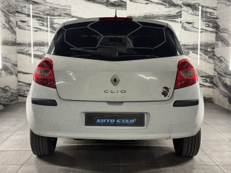 RENAULT CLIO III AUTHENTIQUE 1.5DCI 70