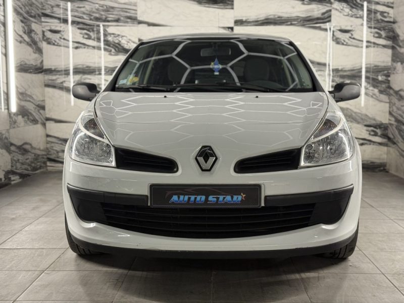 RENAULT CLIO III AUTHENTIQUE 1.5DCI 70