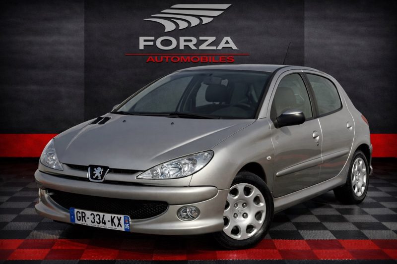 PEUGEOT 206 PEUGEOT 206 TRENDY 1.4 I  88 CV  16V 2006