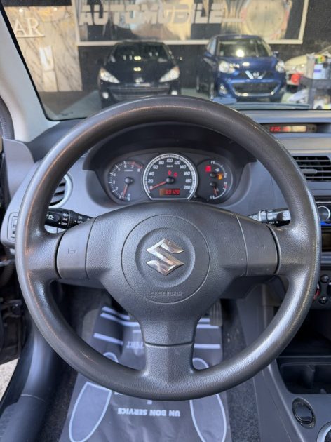 SUZUKI SWIFT 1.3 CONFORT 2009 - 69 104Kms - 92CH - Distrib ok - Parfait Etat - SUIVIT SUZUKI