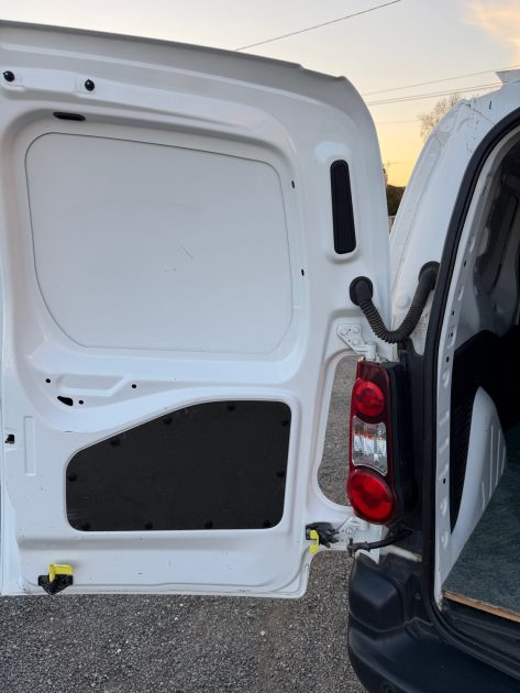 CITROEN BERLINGO 20 L1 1.6 HDI 75ch 3 places