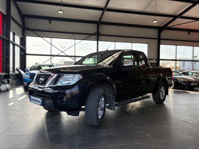 Nissan Navara 2.5 DCI 190ch 🚙 4x4 ✨ Caméra 🔙 Attelage 🔗 Reprise 🔄 Garantie 🛡️