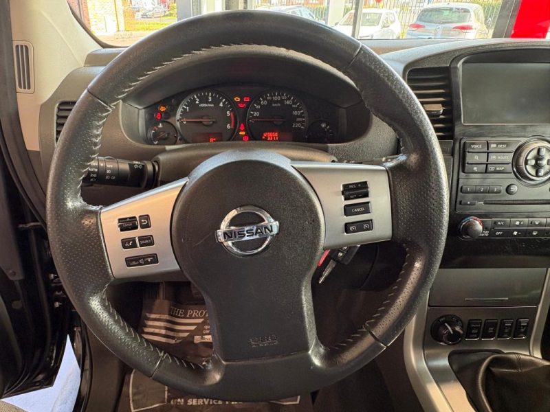 Nissan Navara 2.5 DCI 190ch 🚙 4x4 ✨ Caméra 🔙 Attelage 🔗 Reprise 🔄 Garantie 🛡️