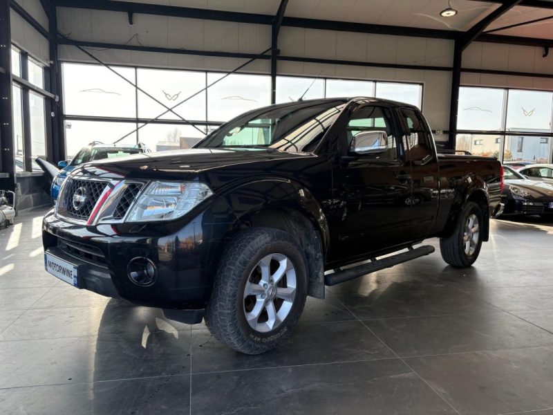 Nissan Navara 2.5 DCI 190ch 🚙 4x4 ✨ Caméra 🔙 Attelage 🔗 Reprise 🔄 Garantie 🛡️