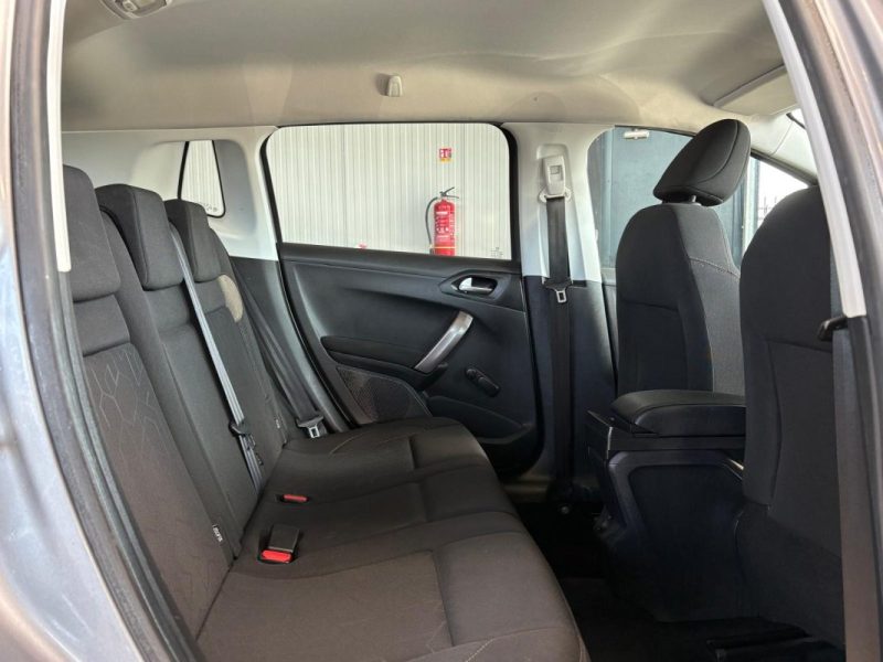 🔹 Peugeot 2008 – Finition Allure 🔹 1.6 HDi – 92 chevaux 🔹 Boîte manuelle - Garantie 